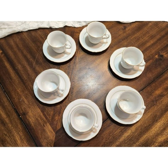 Vtg Hard to Find TK Thun Czechoslovakia China " Menuet II" teacups and saucers - Picture 3 of 12